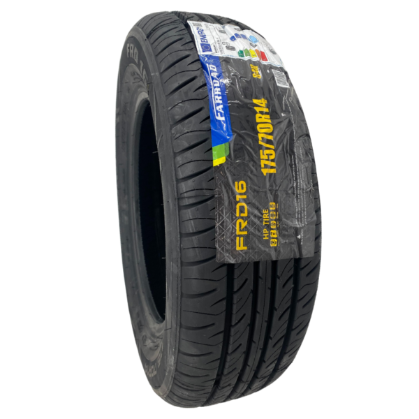 1757014 Tyres Farroad click and go tyre